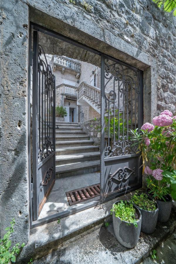 Villa Burovic Perast Exterior photo